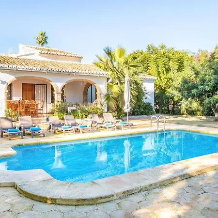 Vila Tesoro By